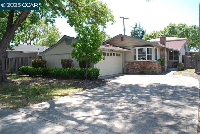 Building Photo - 2118 San Rafael Ave