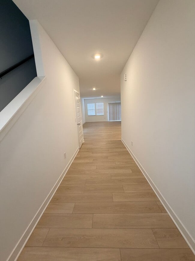 Foto del edificio - 891 Norfolk Ln