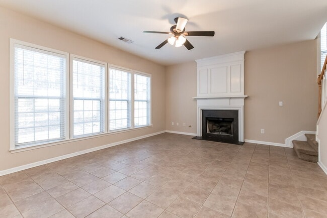 Building Photo - 6365 Whirlaway Dr