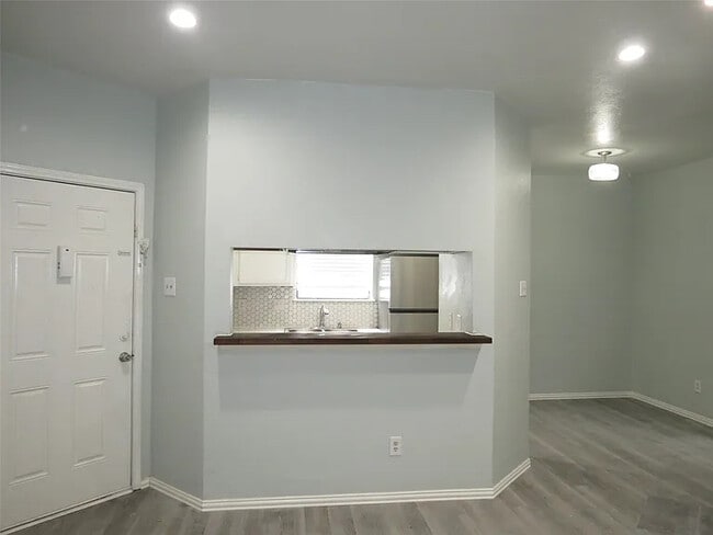 Foto del edificio - 4715 N Galloway Ave