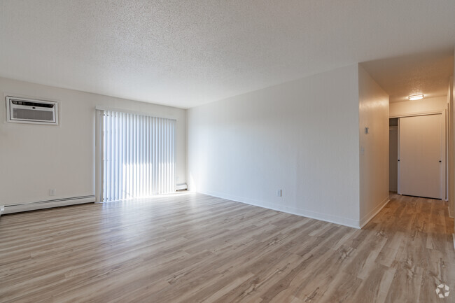 1BR, 1BA - Sheridan Lake