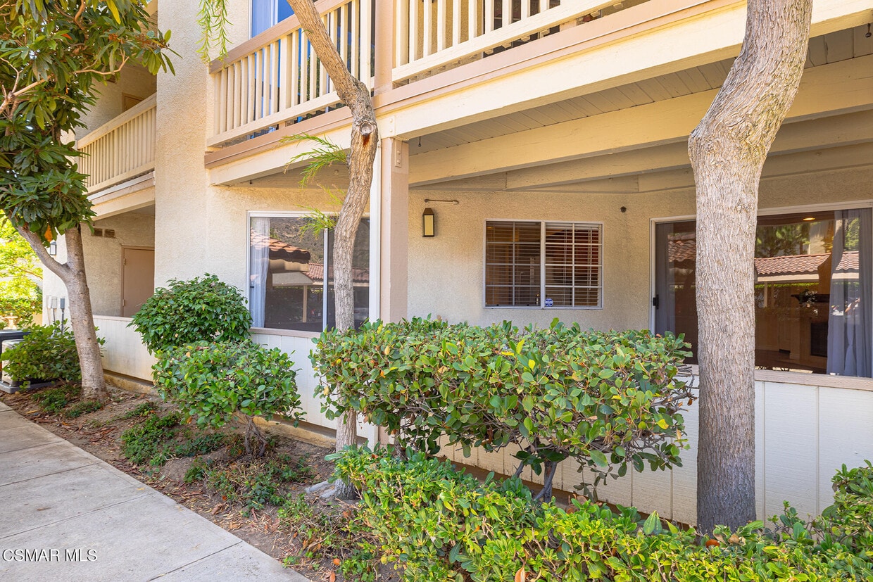 Foto principal - 5744 Oak Bend Ln