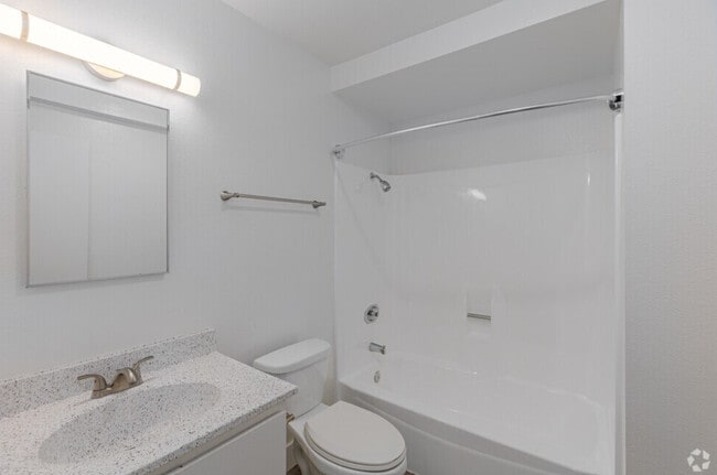 Building Photo - Canyon Park