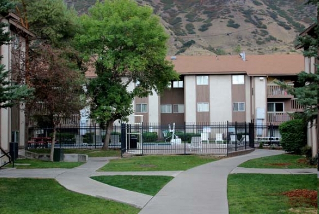 Building Photo - Centennial Apartments