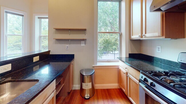 Foto del edificio - Unique Vaulted Ceilings One Bedroom One & ...