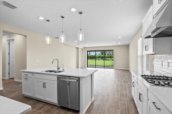 Foto del edificio - 9292 Tequila Sunrise Dr