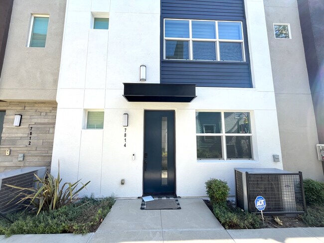 Foto del edificio - 3 bed, 2.5 bath located in Rancho Cucamonga!