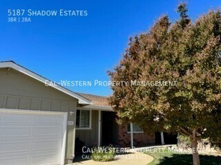 Building Photo - Beautiful Updated and Well-Maintained Ever...