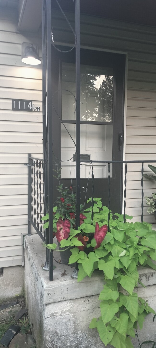 Front Door - 1114 N 35th St