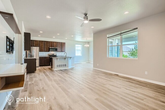 Building Photo - 5496 Chantry Dr