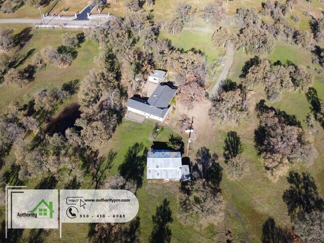 Building Photo - 21451 Kirkwood Manor Dr. | Fenced 10 Acre ...