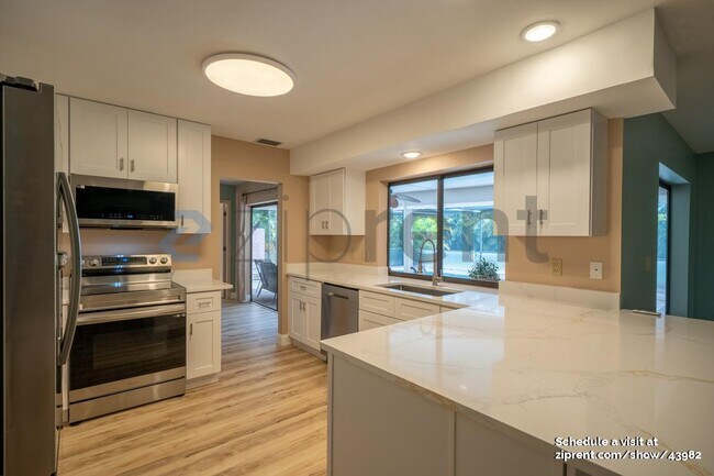 Foto del edificio - 1774 Whiskey Creek Dr