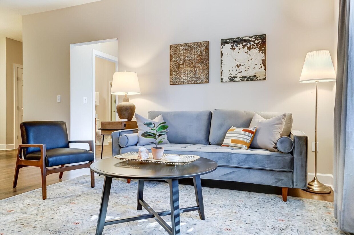 Foto principal - 740 Zumstein Ln