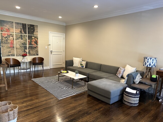 Living Area - 9601 Charleville Blvd