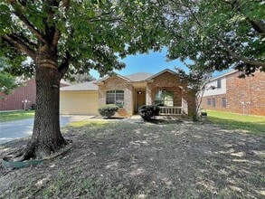 Building Photo - 5939 Waterford Dr