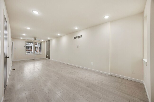 Foto del edificio - 1212 S 56th St