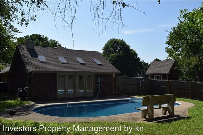 Foto del edificio - 4 br, 3 bath House - 1706 Lovers Lane