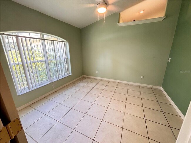Foto del edificio - 40 Foxhall Ln