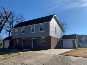 Building Photo - 503 Camellia Dr