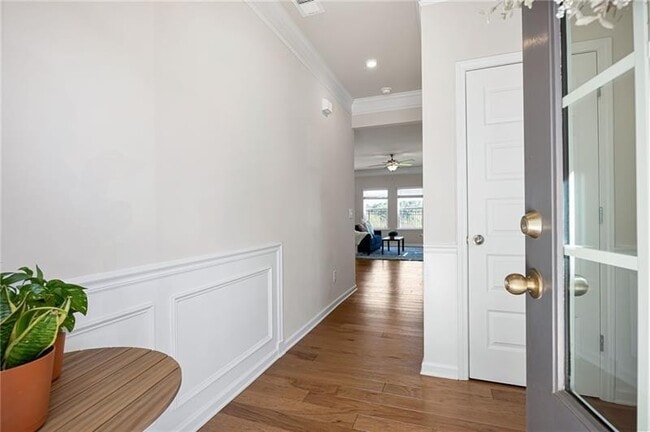 Building Photo - 133 Madison Bend