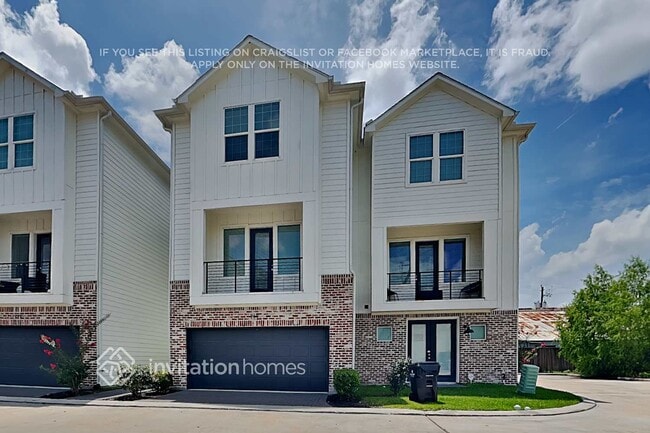 Building Photo - 719 Wilshire Brook Ln