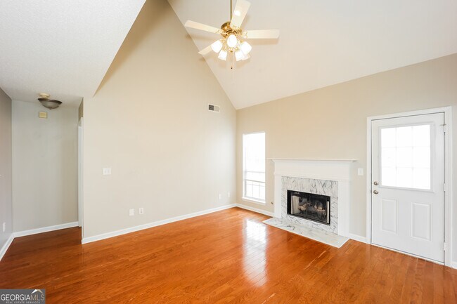 Building Photo - 181 Saddleview Trail