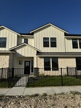 Building Photo - 5811 S 31st St