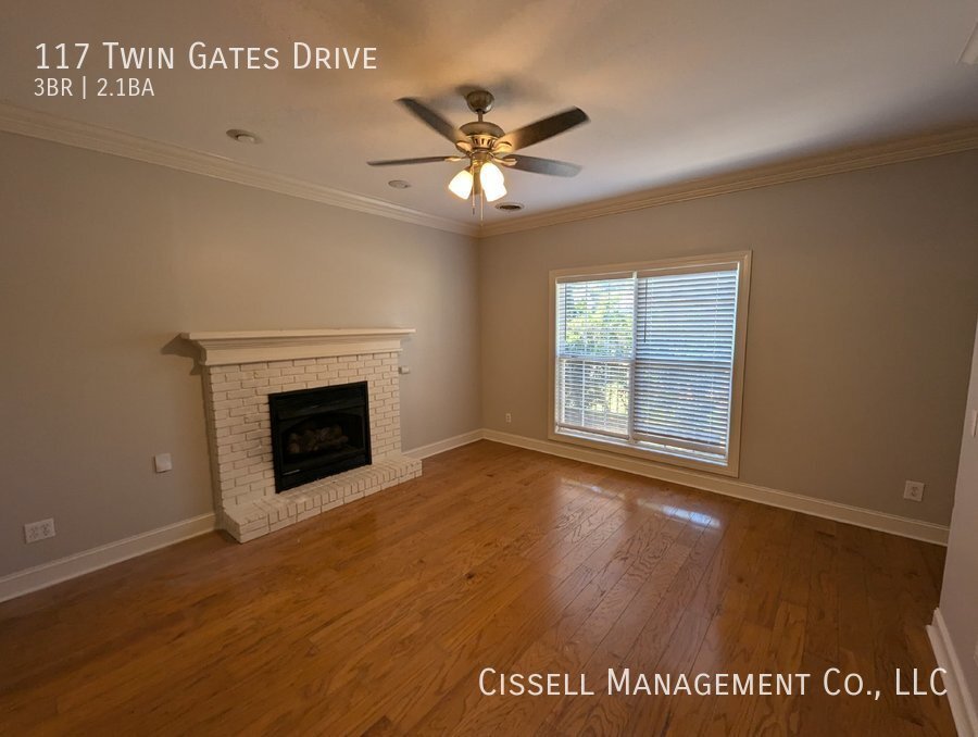 Foto del edificio - 117 Twin Gates Drive