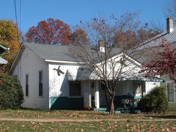 Three Bedroom - One Story House for Rent! - Three Bedroom - One Story House for Rent!