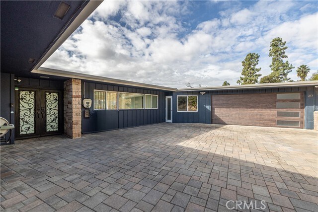 Primary Photo - 217 Cumberland Rd