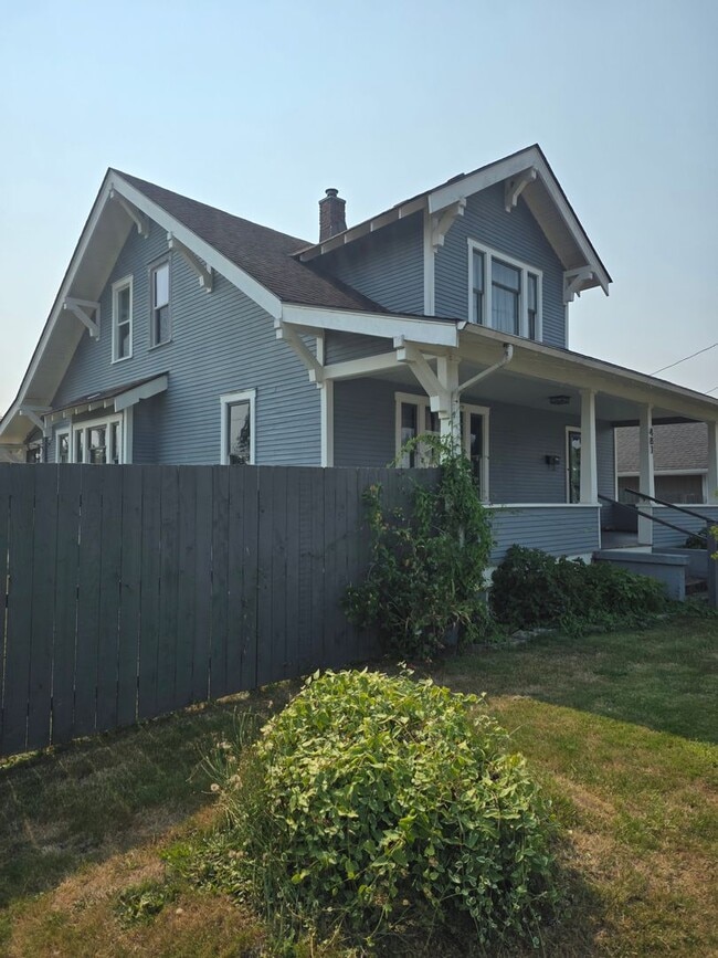 Building Photo - 4 bedroom 2 bath in Chehalis