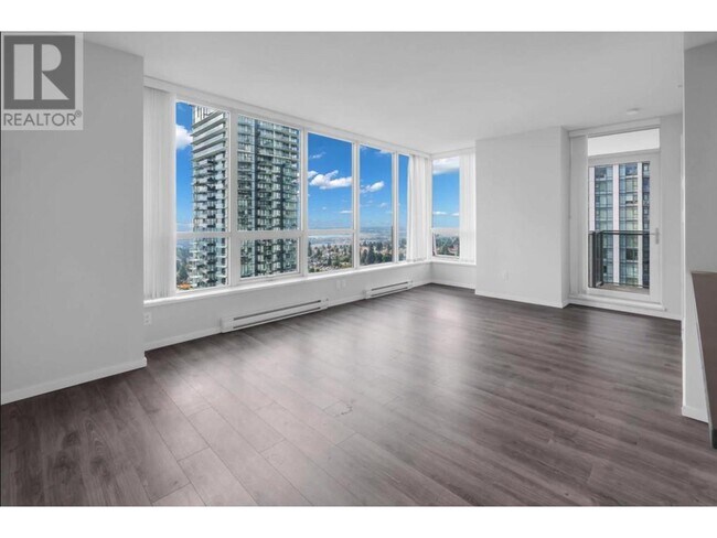 Building Photo - 6638-6638 Dunblane Ave