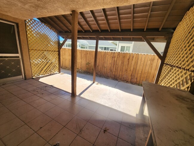 Foto del edificio - 44931 16th St E