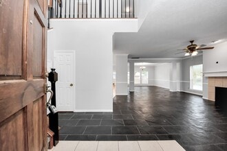 Building Photo - 2102 Gemini St