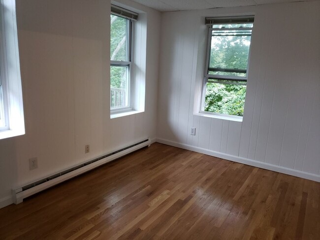 Photo - 201 Strathmore Rd Apartment