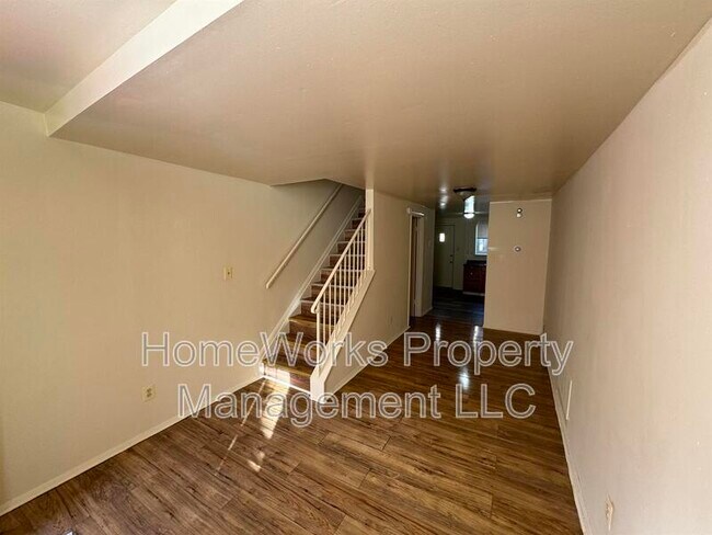 Foto del edificio - 1117 Shields Pl