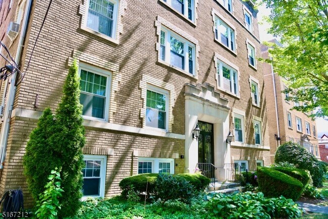 Foto del edificio - 49 Park Ave