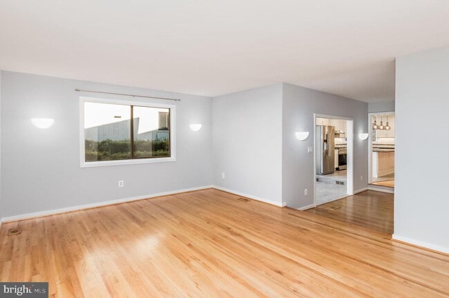 Building Photo - 7224 Vistas Ln