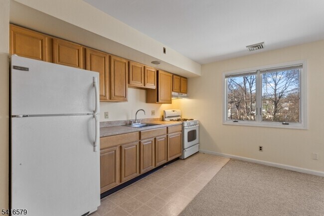 Foto del edificio - 146 Main St