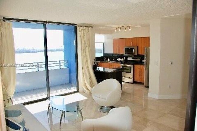 Foto del edificio - 1330 West Ave