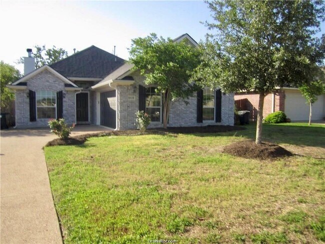 Building Photo - 8438 Lauren Dr