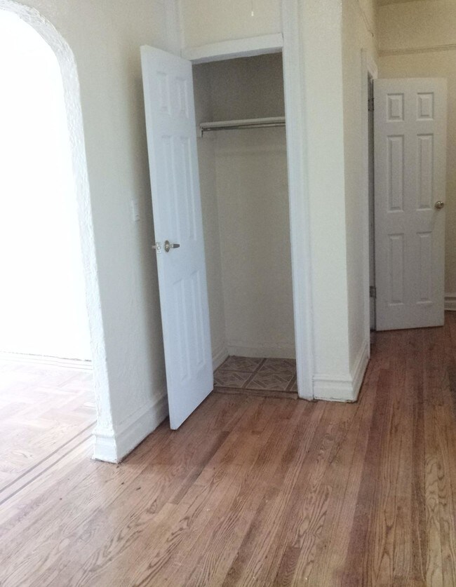 Building Photo - 285 Hawthorne St