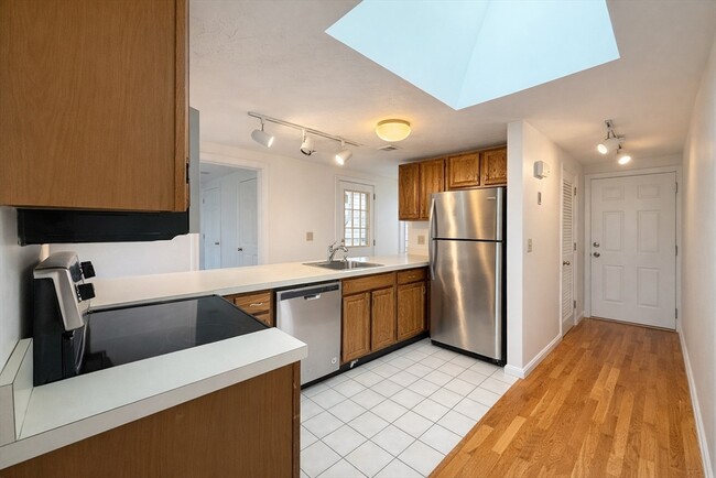 Foto del edificio - 78 Dalby St