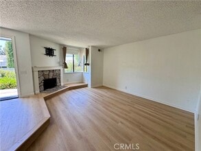 Building Photo - 4 Viento Dr