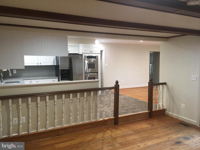 Foto del edificio - 11024 Waycroft Way