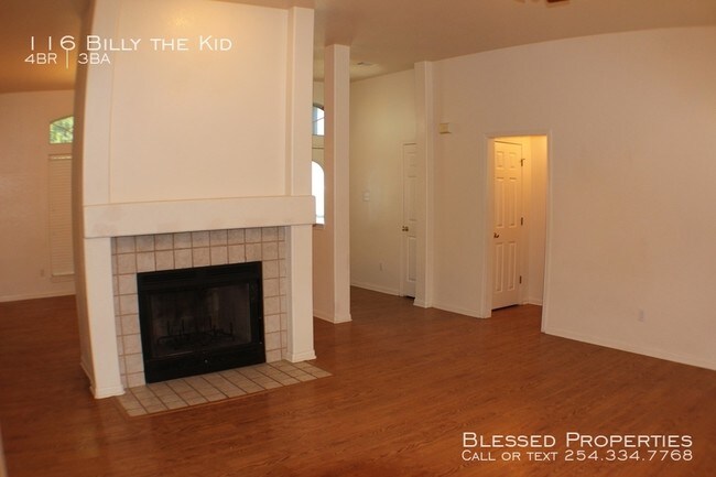 Building Photo - 116 Billy the Kid Dr