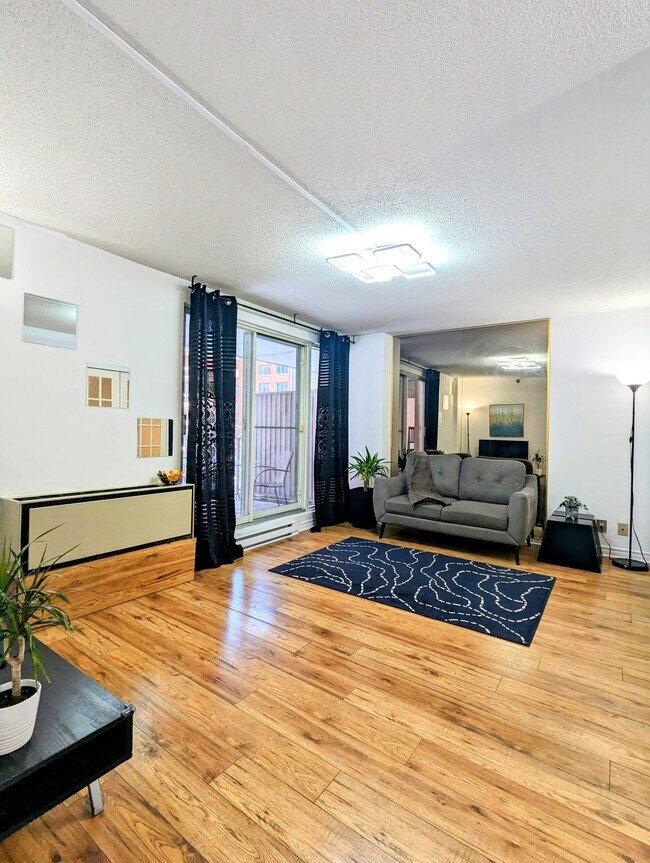 1055 SaintMathieu St, Montréal, QC H3H 2S3 Condo for Rent in Montréal, QC