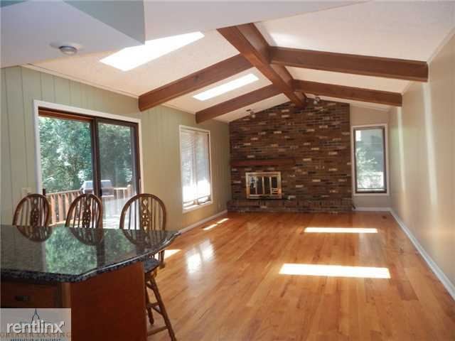 Building Photo - 3 br, 2 bath House - 2032 Woodfield Rd