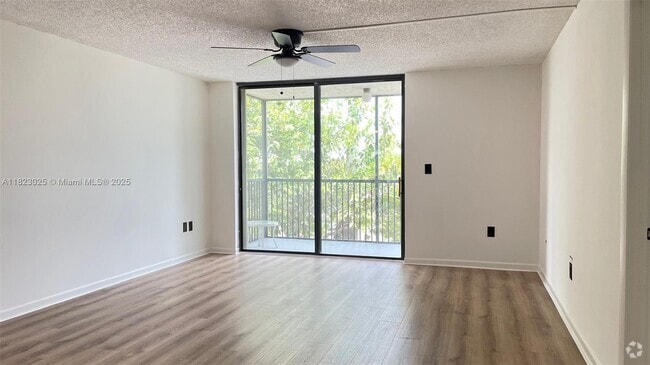 Building Photo - 5550 NW 44th St