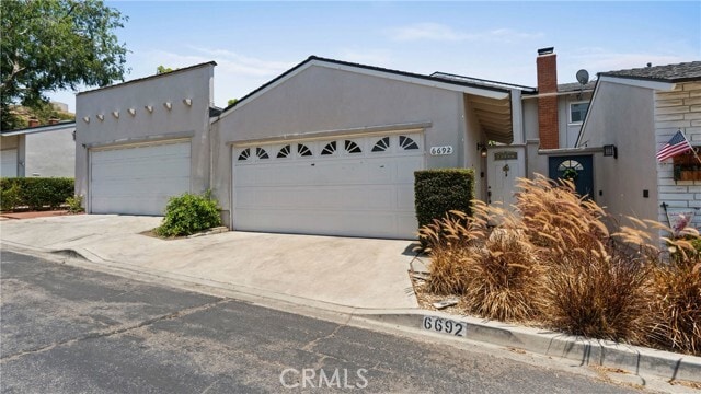 Primary Photo - 6692 Palma Cir